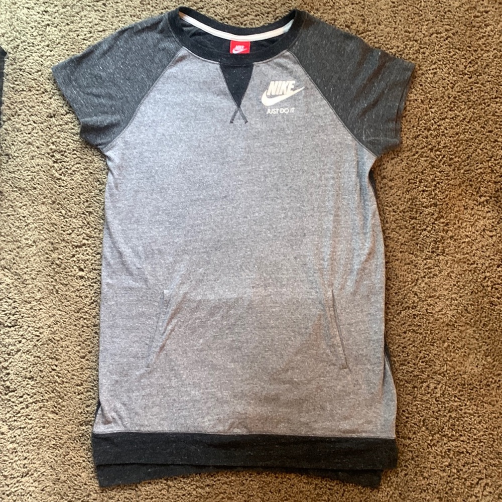 Nike short sleeve shirt dress